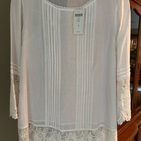 Chico’s white gauze and lace top. - Picture 3 of 4